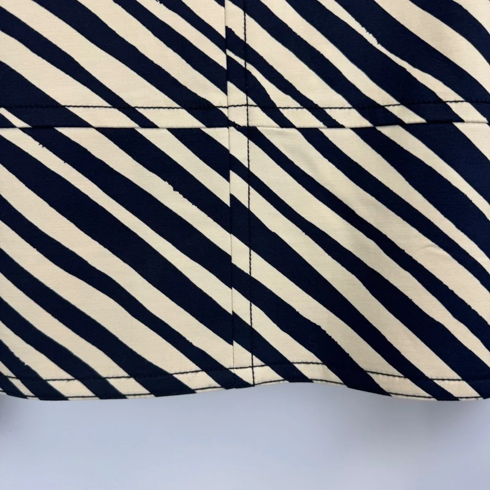 Ann Taylor Womens XS Navy Cream Diagonal Stripe Cropped Jacket Snap Front Pocket